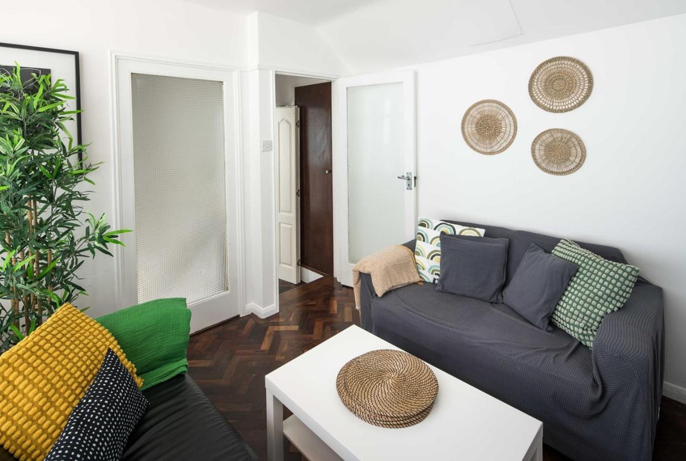 Quirky & Cosy 2bd Mews Flat In Paddington Case de vacanță